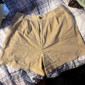 BDG tan shorts size large